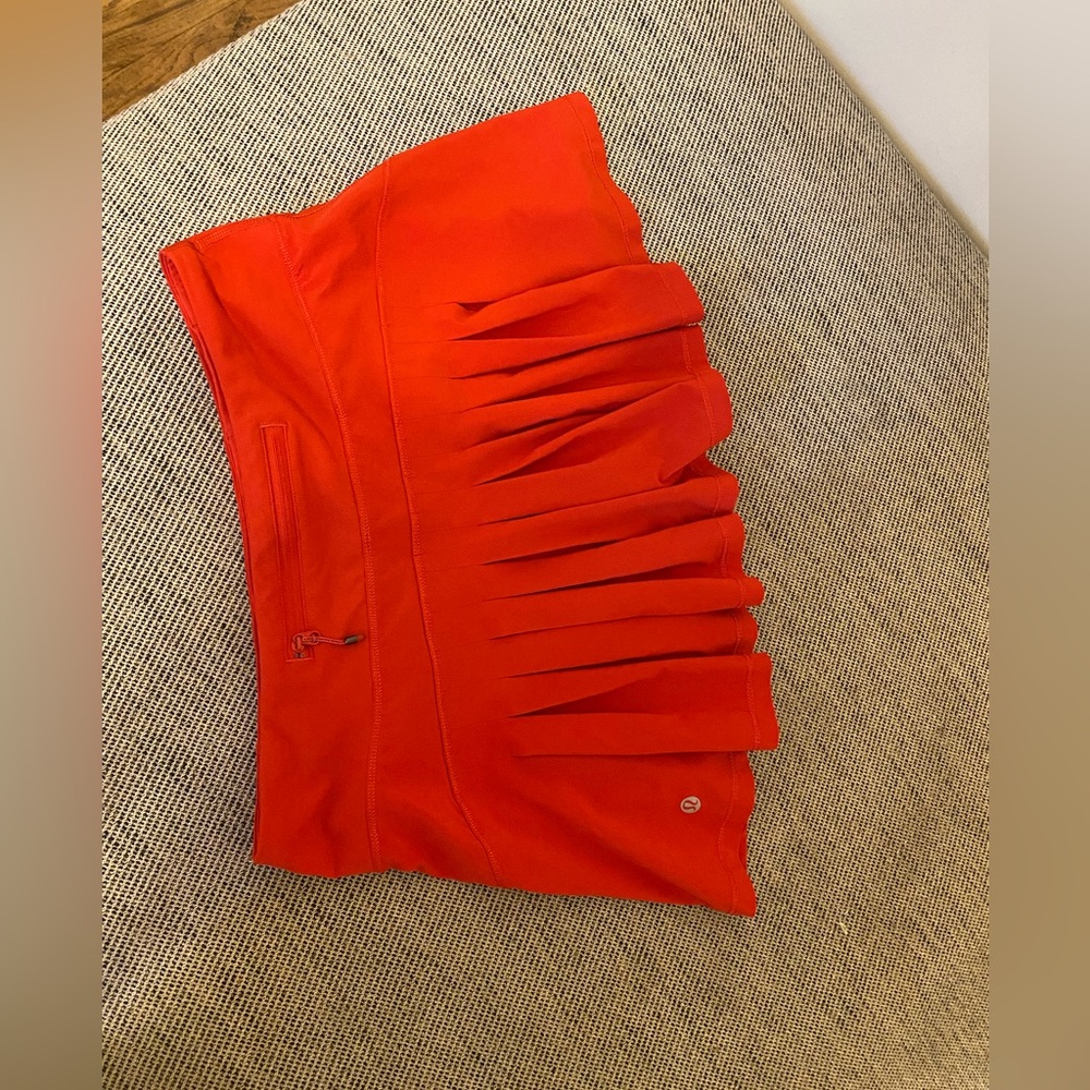 Lululemon Athletica Bright short skirt ,red color, size 6